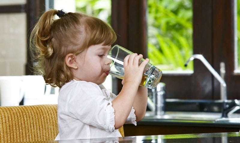 как правильно пить воду в течении дня