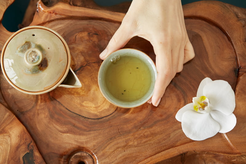 можно ли пить зеленый чай после чистки зубов