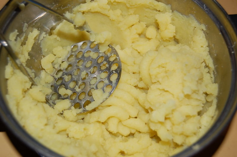 рецепт рулета из картофельного пюре