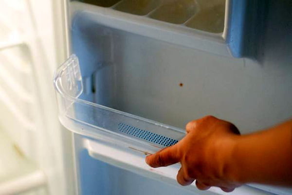 Как правильно помыть холодильник