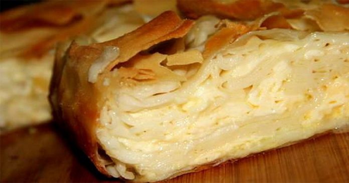 Слоеный пирог с сыром